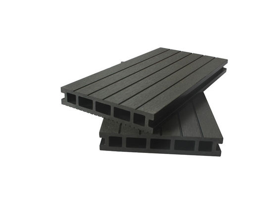 Chiny Wood Plastic Composite Hollow-Type Antypoślizgowy i odporny na UV Floor Decking fabryka